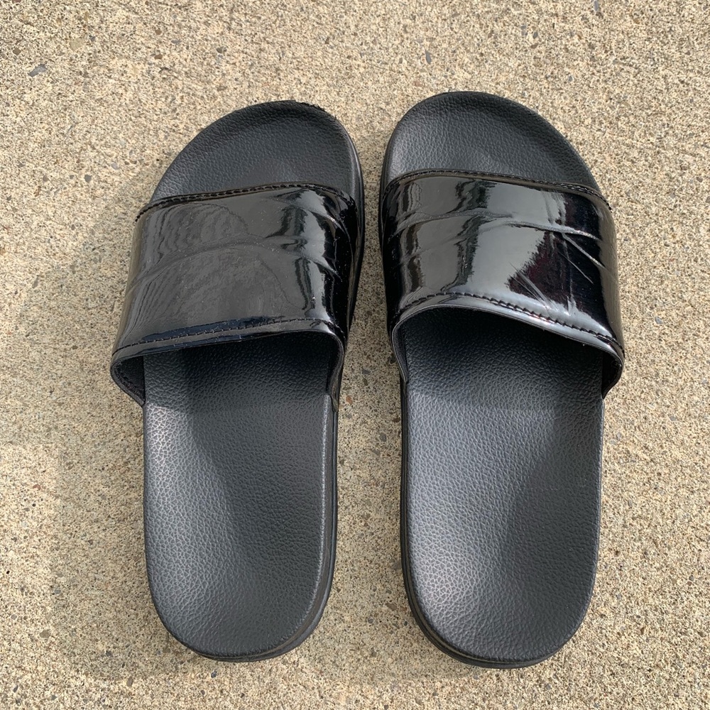 Light Weight Shower Sandals, Black, Size Small
